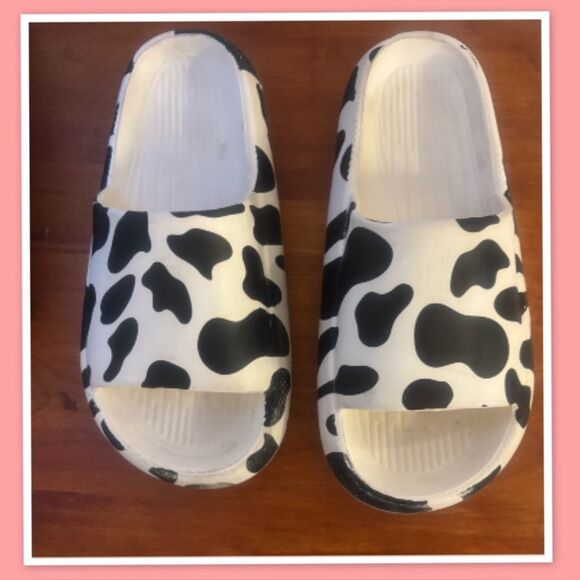 Women's /Men’s Shower Sandal Kawaii Cow Print Summer Open Toe Slippers - Picture 1 of 5
